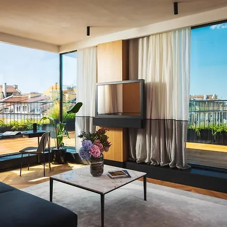 Juno Sofia, A Member Of Design 5*