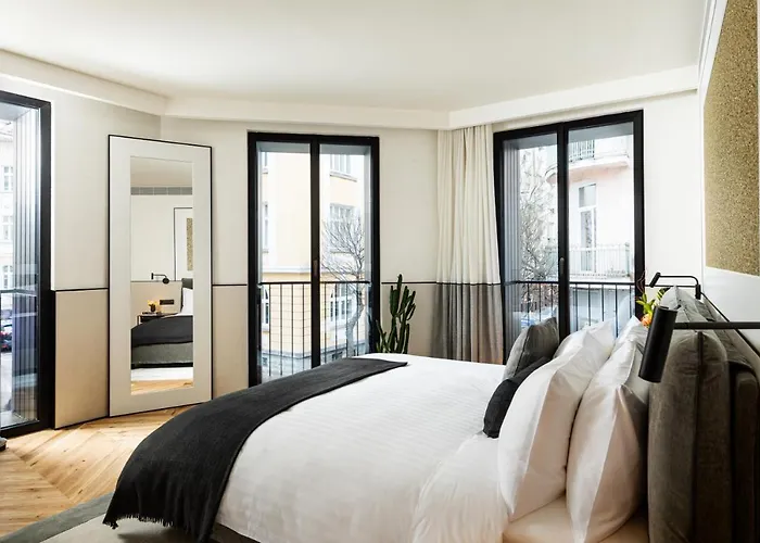 Juno Sofia, A Member Of Design 5*