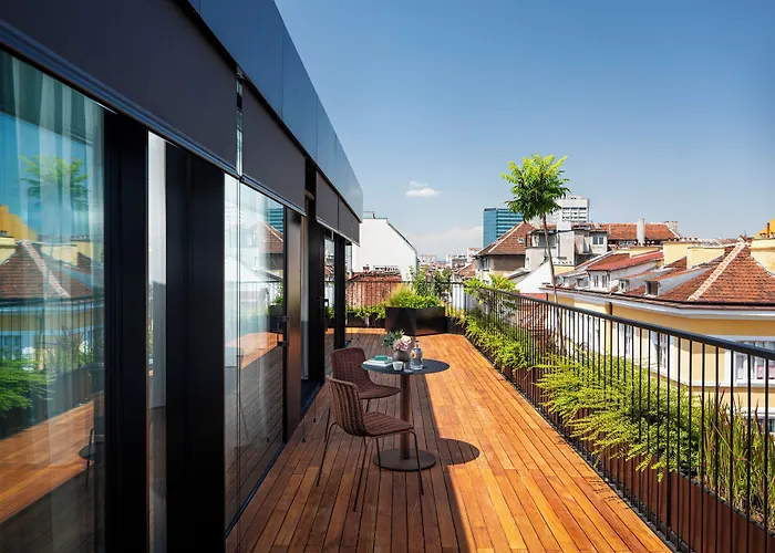 Juno Sofia, A Member Of Design 5*